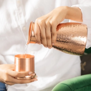 Dzbanek miedziany na wodę 1000 ml